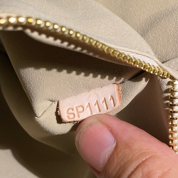 Louis Vuitton Artsy bag - Picture 5 of 5